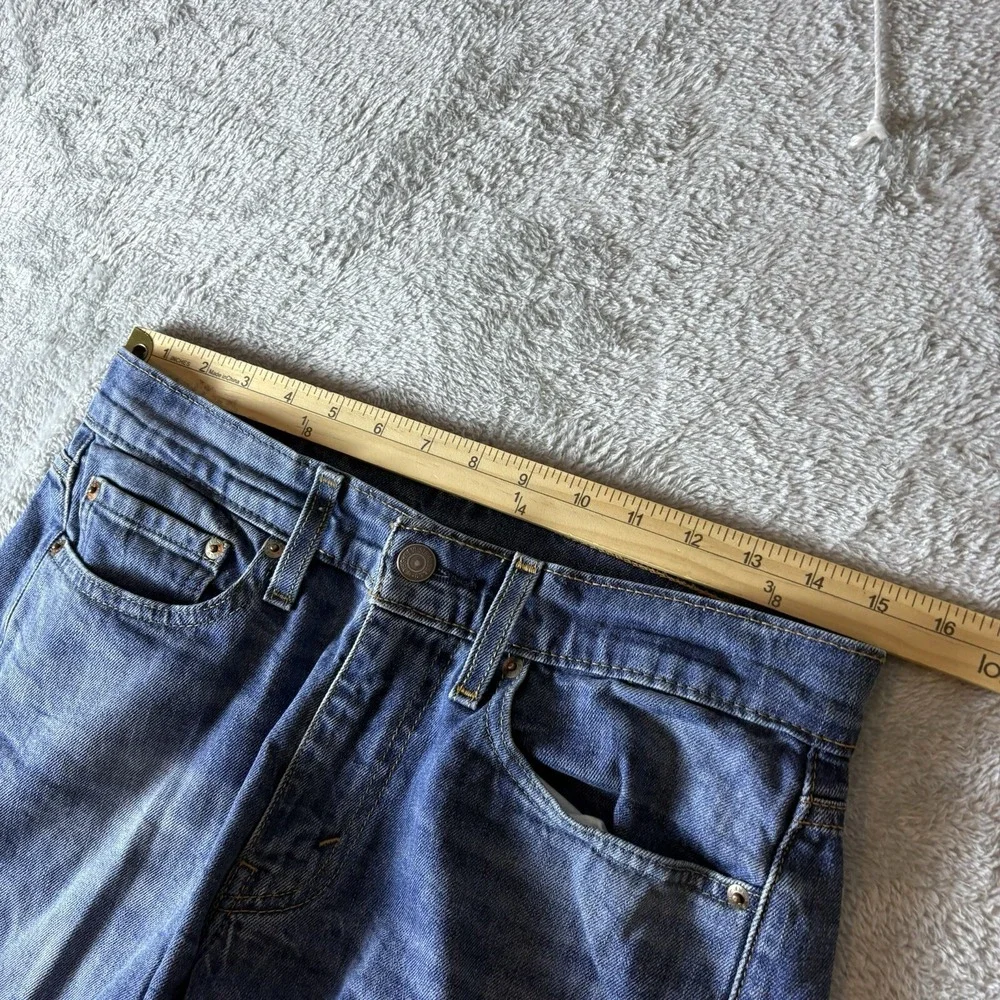 Levi's 514 Straight Leg Jeans Mens Size 29x32 (Fits 30x31) Med Blue‎